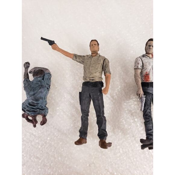 Lot 5 Walking Dead McFarlane Construction Building Set Rick Grimes Myrle Zombie - Picture 3 of 9